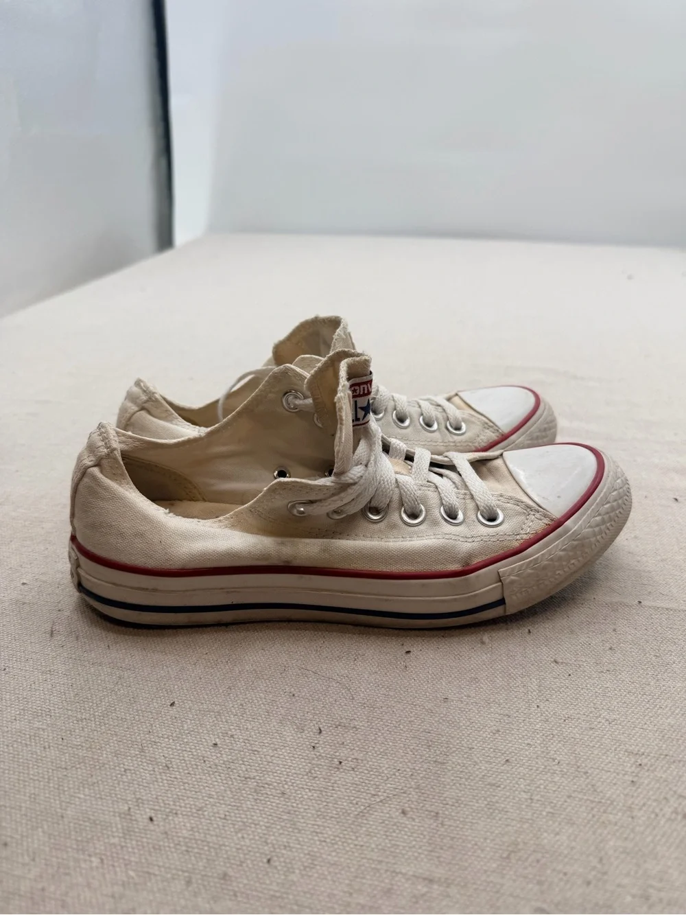 Converse classic low